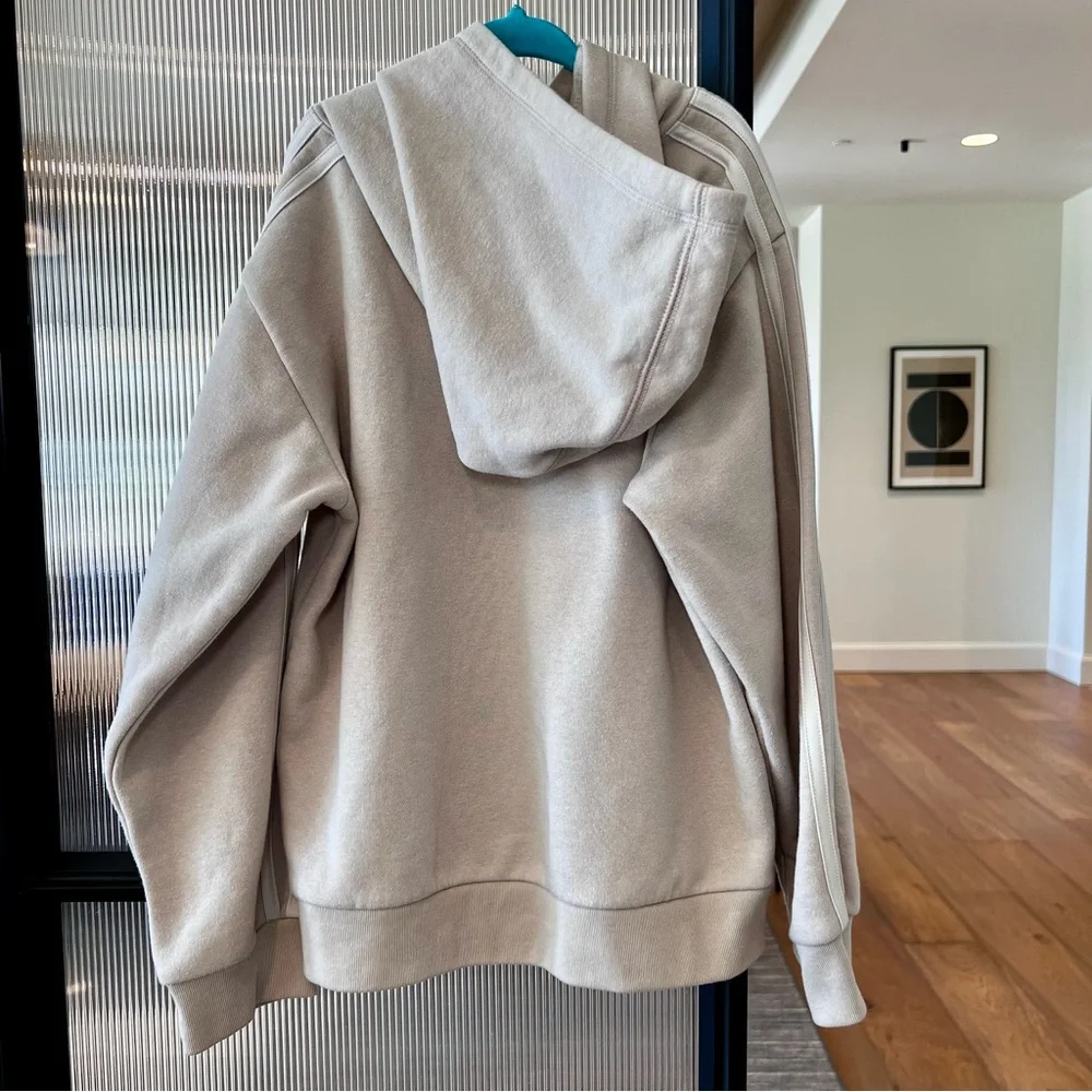 adidas Boys Tech Fleece Hoodie Tan Beige Athletic Logo Sweatshirt Youth M 10 12